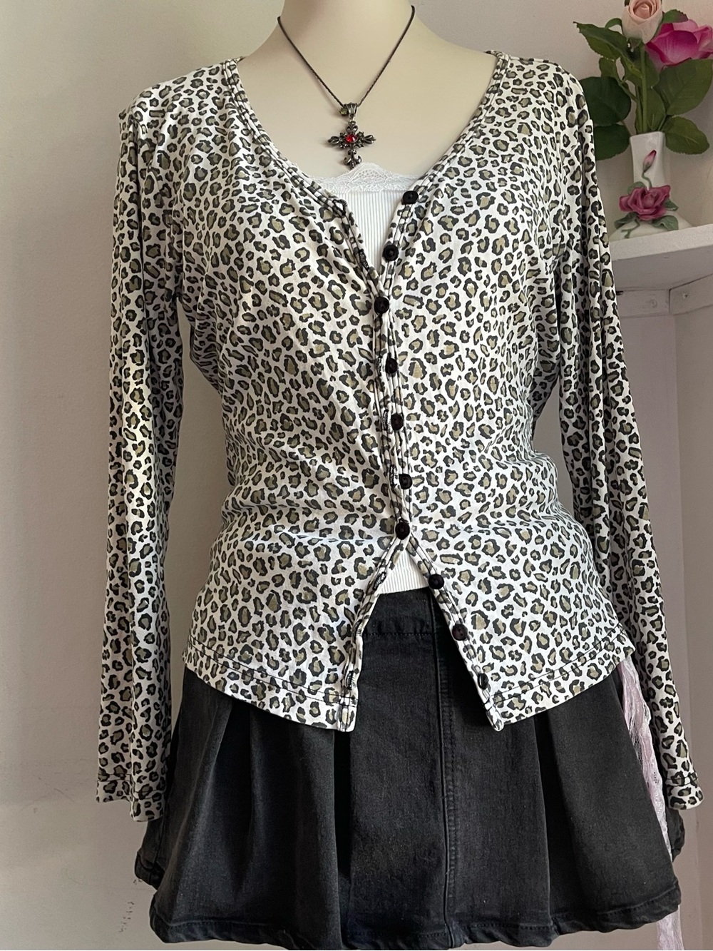 Victoria's Secret White and Gray Leopard Button-Front Long Sleeve Top